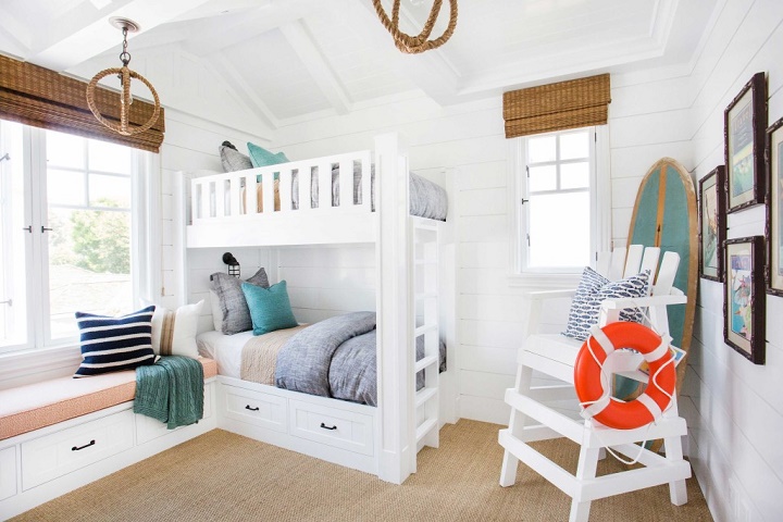 California-beach-house-coastal-interiors-bunk-bed-room