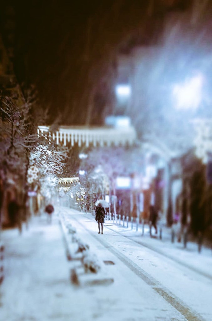 Decor Interiors & more! 